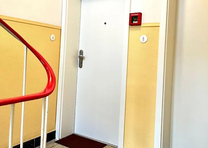 2,5 Am Wuppertaler Opernhaus Wuppertal