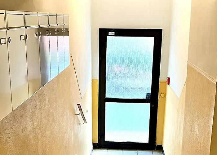 2,5 Am Wuppertaler Opernhaus * Wuppertal